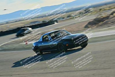 media/Dec-13-2025-Extreme Speed (Sat) [[d129ecb0b9]]/Beginner/Session 3 (Turn 5)/